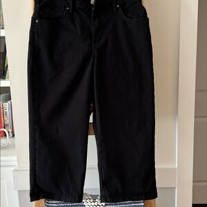 Lee Midrise Cropped jean capris Relaxed fit Black Capris women’s crop pants EUC